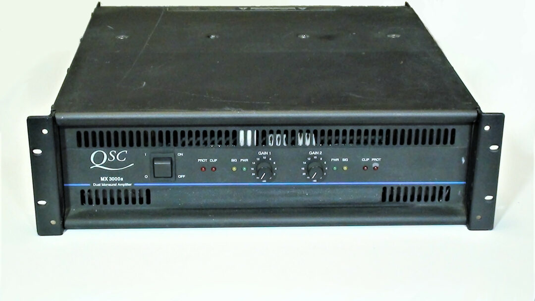 Ampli MX3000A QSC