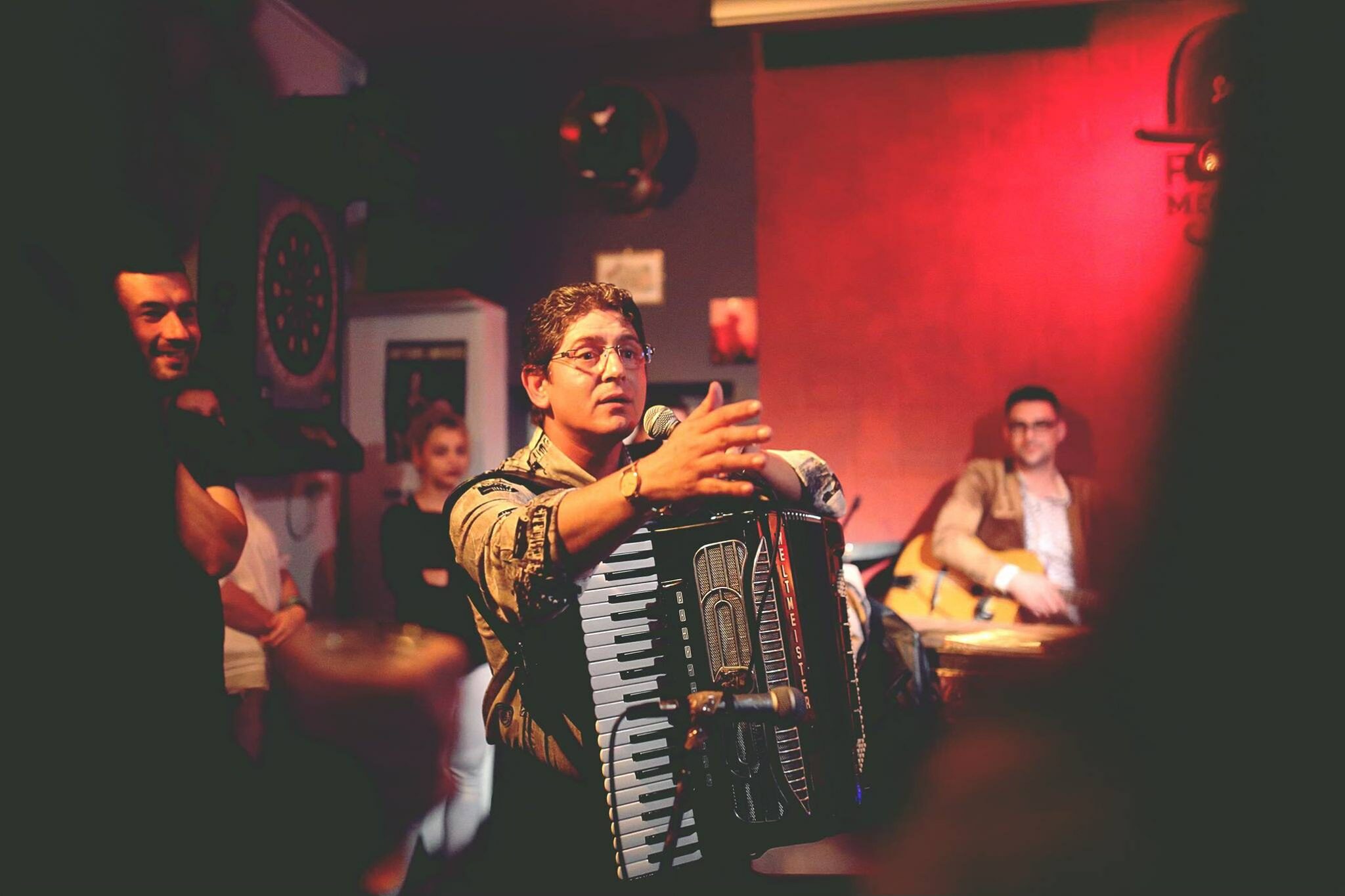 Rom Sucar : Musique Tsigane à La Chaumière